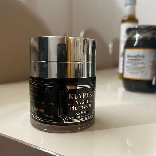 Skin care cream with tail oil